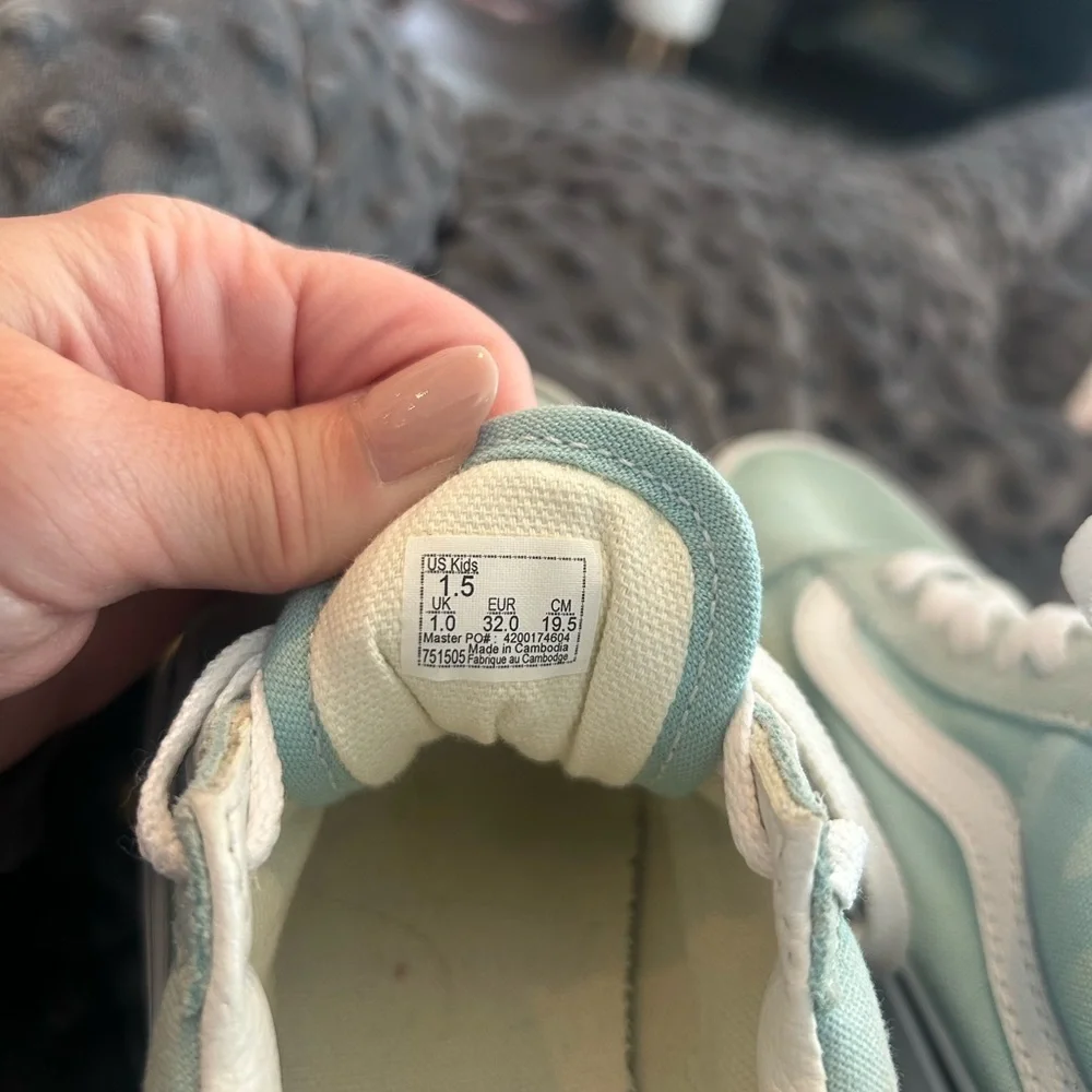 Vans Kids Shoes - Mint Green and White size 1.5 - Picture 3 of 3